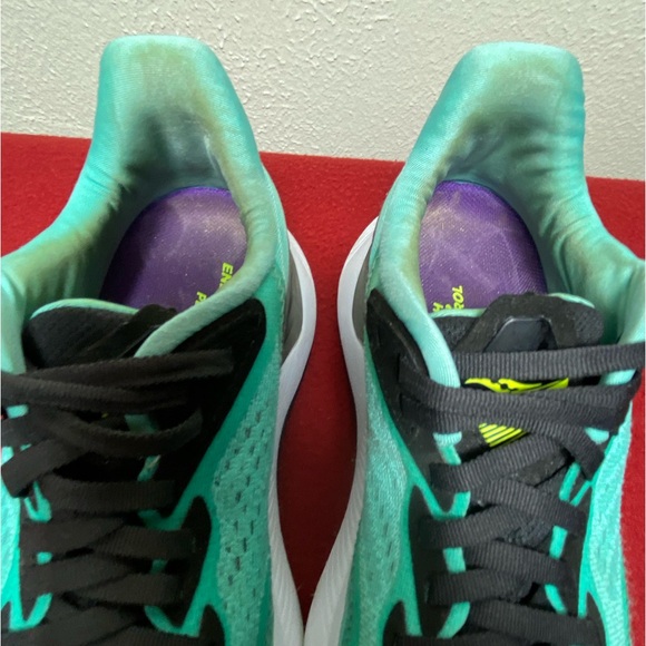 Saucony Womens Endorphin Shift 2 Size 7 - Picture 5 of 6